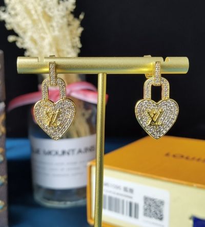  Louis Vuitton Crazy In Lock Bespread Diamond Heart-Shap Charm Gold LV Signature Classic Lady Earring Gold/Silver