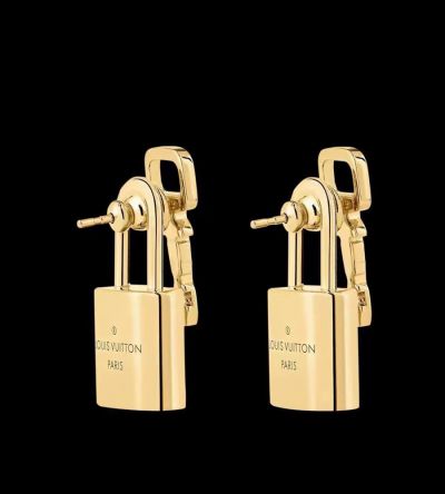  Louis Vuitton Lady Lock It Gold Padlock & Key Engrave Rounded LV Logo Best Discount Earrings M00405
