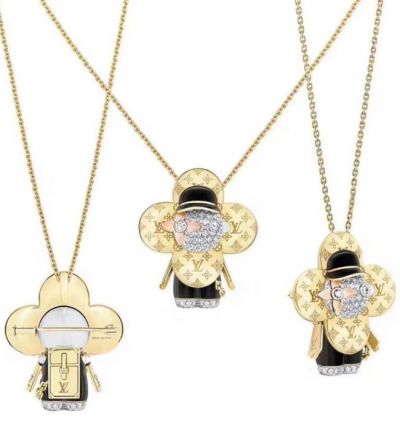  Louis Vuitton Vivienne Pave Setting Diamond Gold Flower Head Black Clothing Mascot Pendant Ladies Necklace