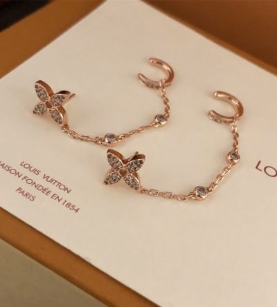  Louis Vuitton Idylle Blossom Rose Gold Diamond Monogram Flower Thin Female Chain Ear Clip Ear Bones Chain Q96836