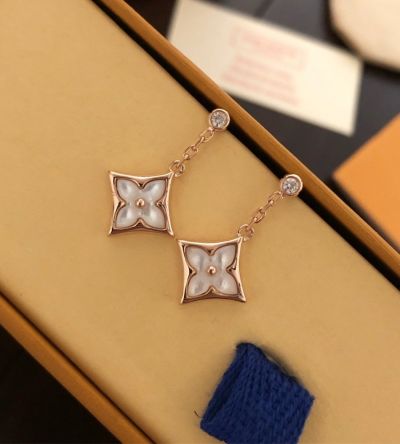 Copy Louis Vuitton Color Blossom Lady Rose Gold Star Flower Inlay White Mother Pearl Diamond Ear Drop