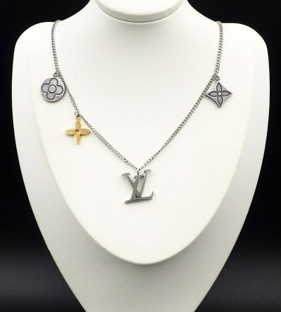 Louis Vuitton Instinct Women's Silver LV Logo & Gold Four Leaf Flower & Black Gray Monogram Flower Necklace M00522