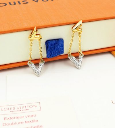 Clone Louis Vuitton Volt Top Gold L & Bottom Silver Diamond V Gold Chain Link Two-Tone Ladies Earring Drop Q96973
