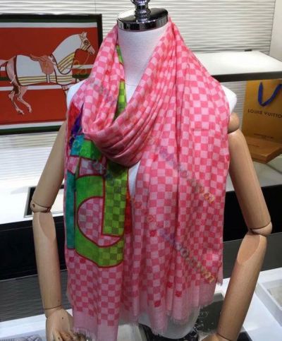 Louis Vuitton Pink Lvneverfull High-luminance Color Great Logo  Pale Pink Edges Low Price Ladies Neck Scarf