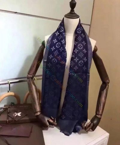  Louis Vuitton Shine Monogram Silver Pattern Bleu Nuit Silk Scarf Female Wool Tippet M73658 Online